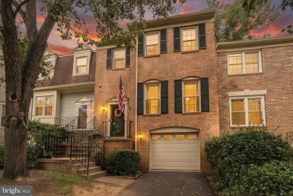 7842 Ashley Glen Rd, ANNANDALE