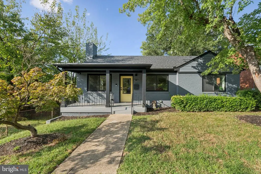 44 Sheridan St Ne, WASHINGTON