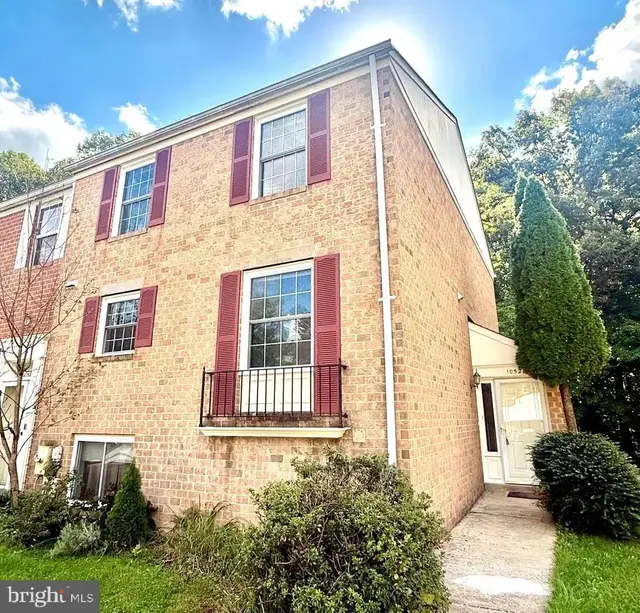 10528 E Wind Way, Columbia