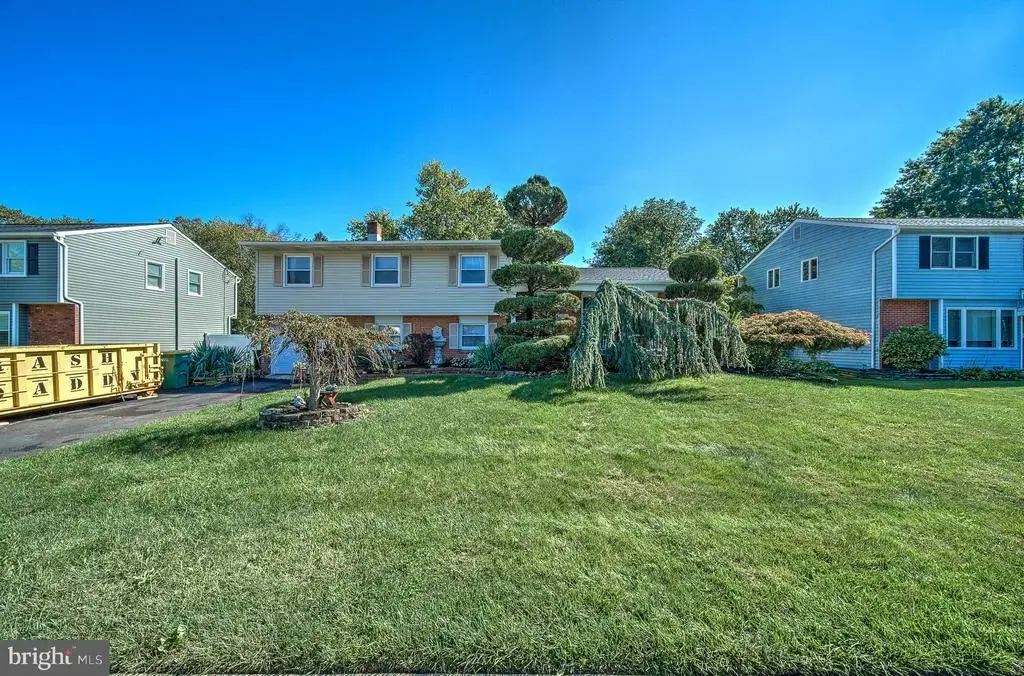 211 Valley Rd, MORRISVILLE