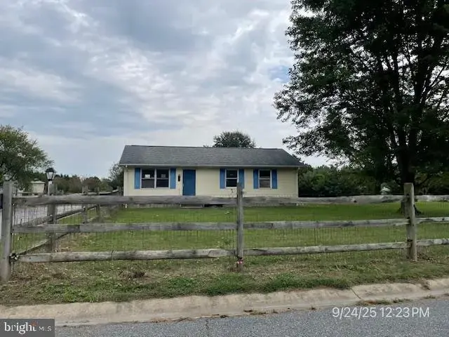 105 Downes Dr, Hartly