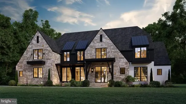 6911 Elm St, Mclean
