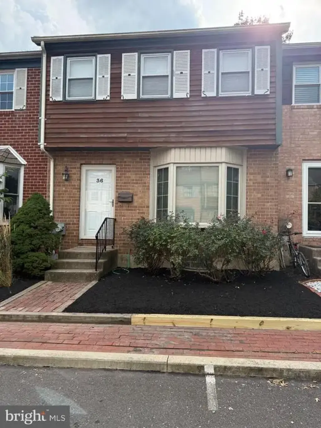 36 Gatehouse Ln, DOYLESTOWN