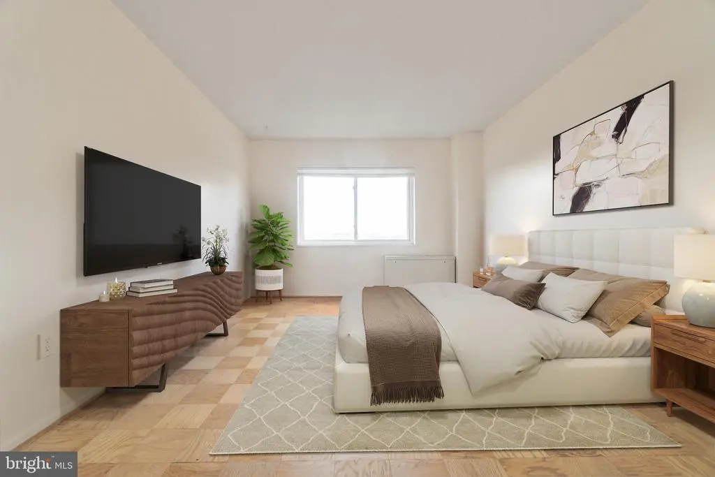 1111 W University Blvd W #813-a, Silver Spring