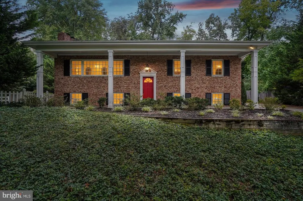 1616 Sherwood Hall Ln, ALEXANDRIA