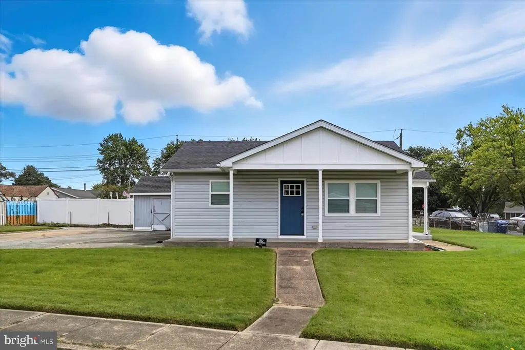 1111 Cord St, Middle River