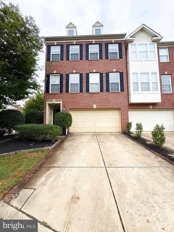 9932 Fragrant Lilies Way, LAUREL