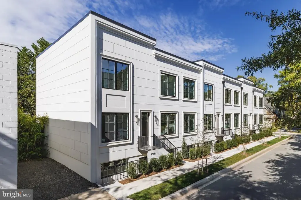 6960 West Ave, CHEVY CHASE