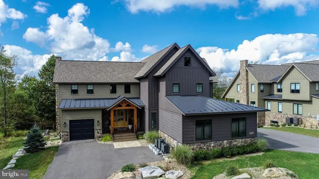 152 Ridge Run Rd, Mc Henry