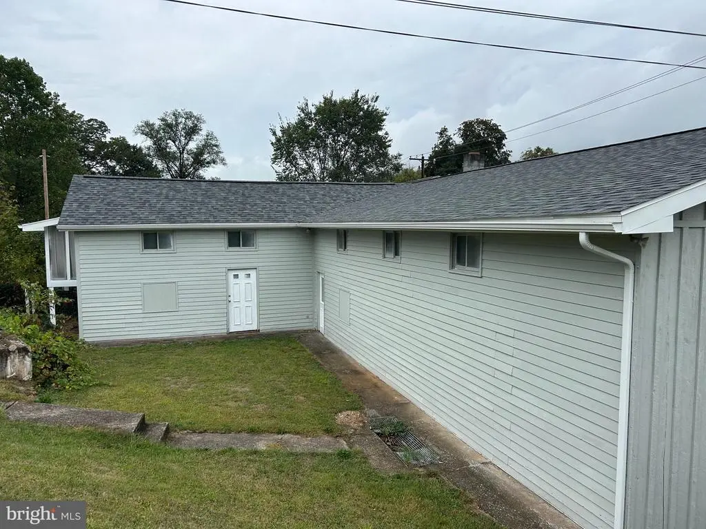 424 E Cherry Ln, BELLEFONTE