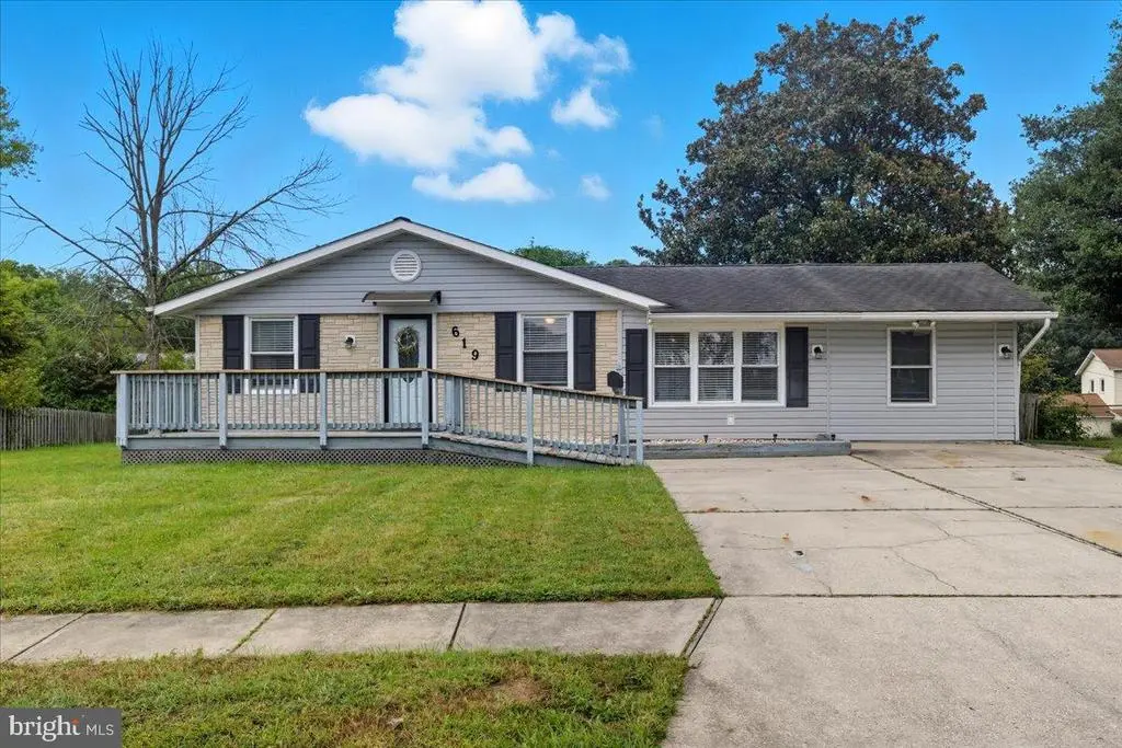 619 Aspen Ln, Edgewood