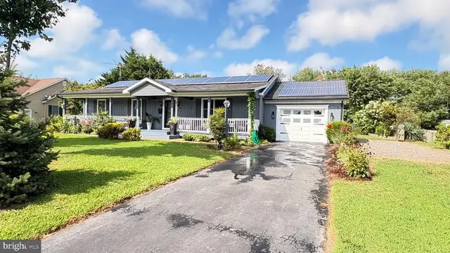 15 Gainsborough Dr, Lewes