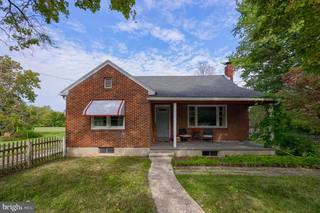 729 Fritztown Rd, READING