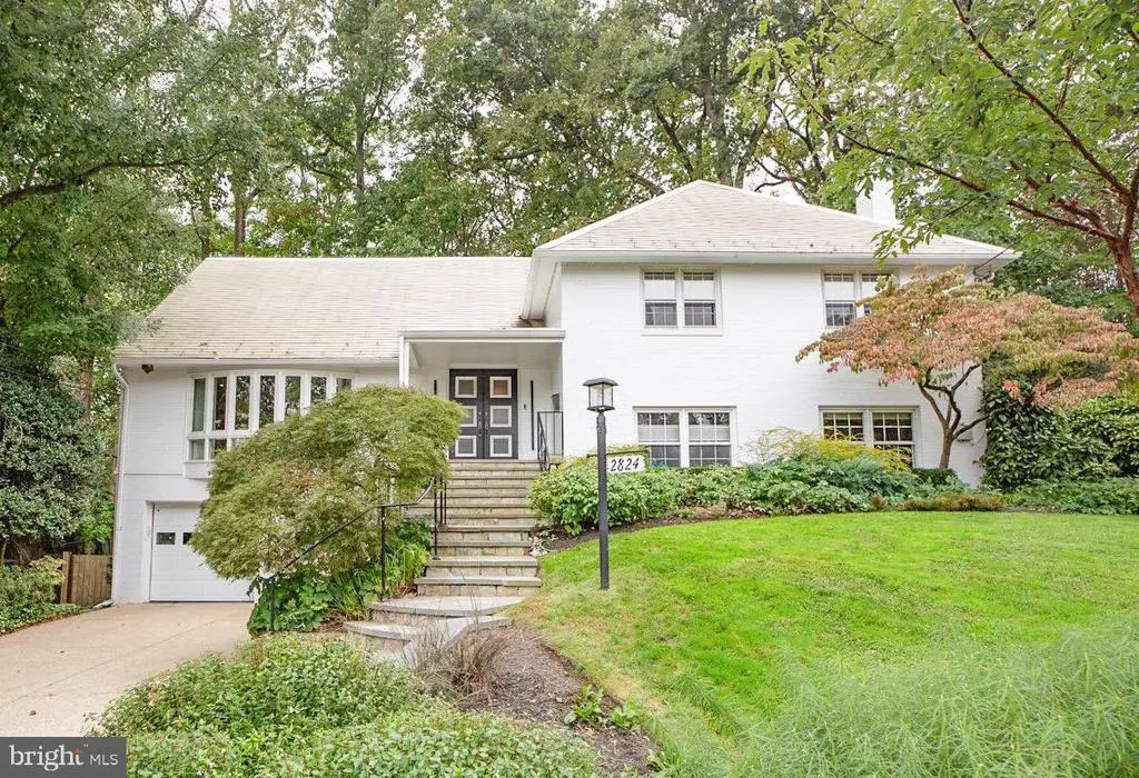 2824 Ellicott St Nw, WASHINGTON