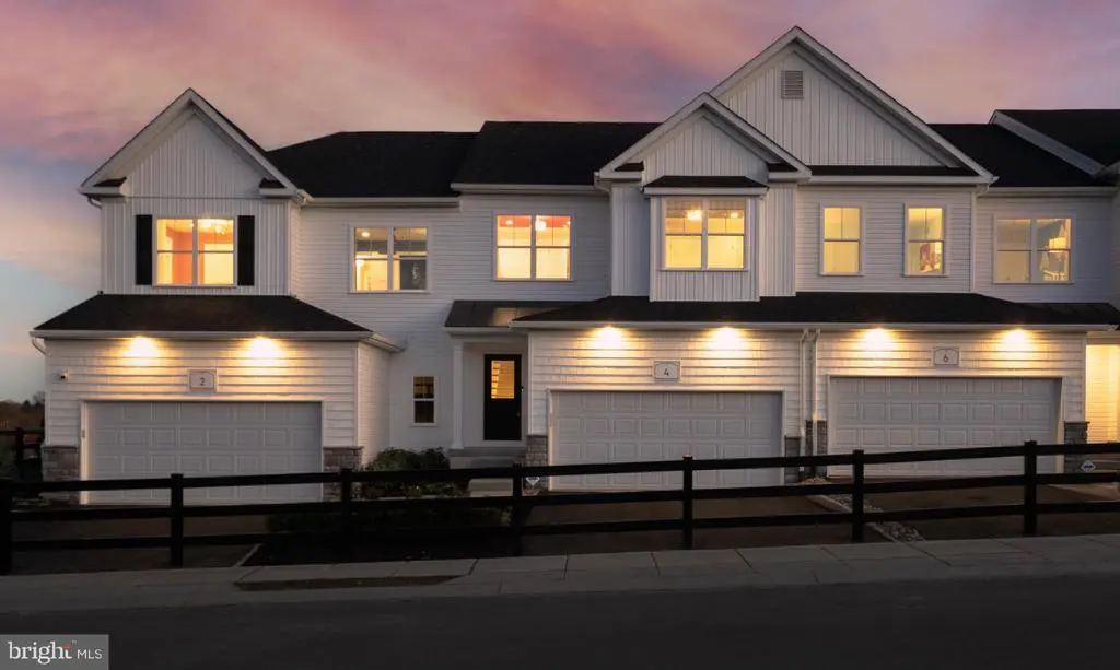 8 Valley Oak Rd #37, GLENMOORE