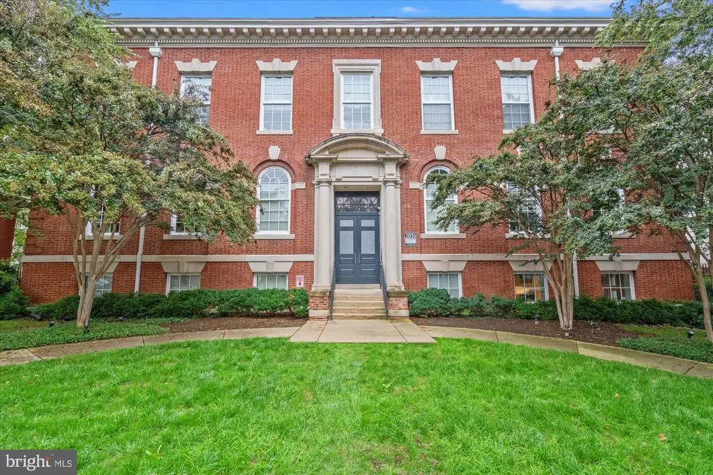 2035 2nd St Nw #g202, WASHINGTON