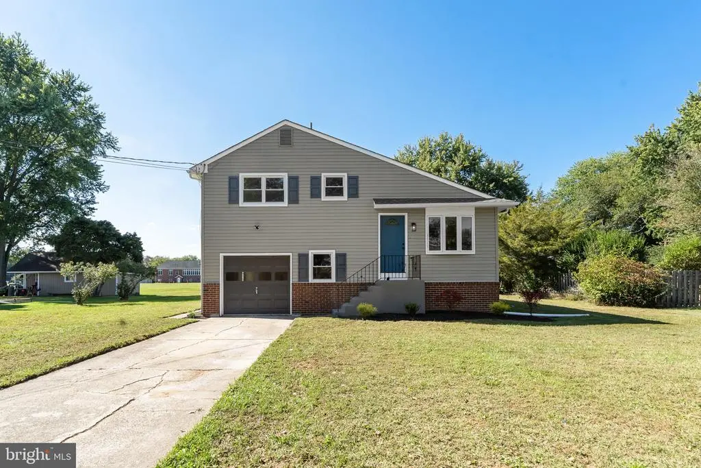 18 Manitoba Trl, Shamong