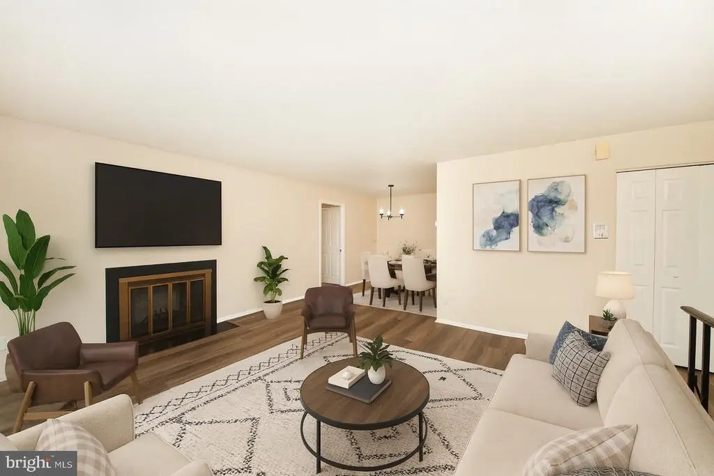 463 Old Forge Xing #463, DEVON