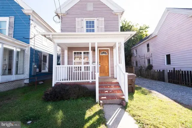102 Hayward, Cambridge