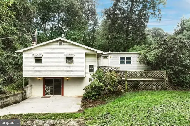 4512 Keeney Dr, Spring Grove