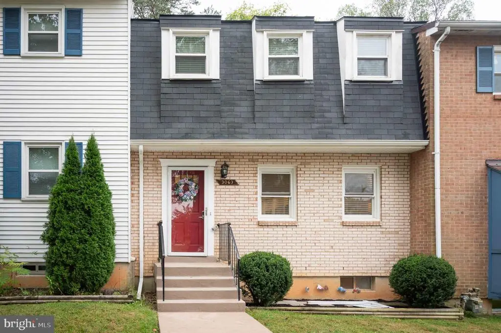 3063 White Birch Ct, FAIRFAX