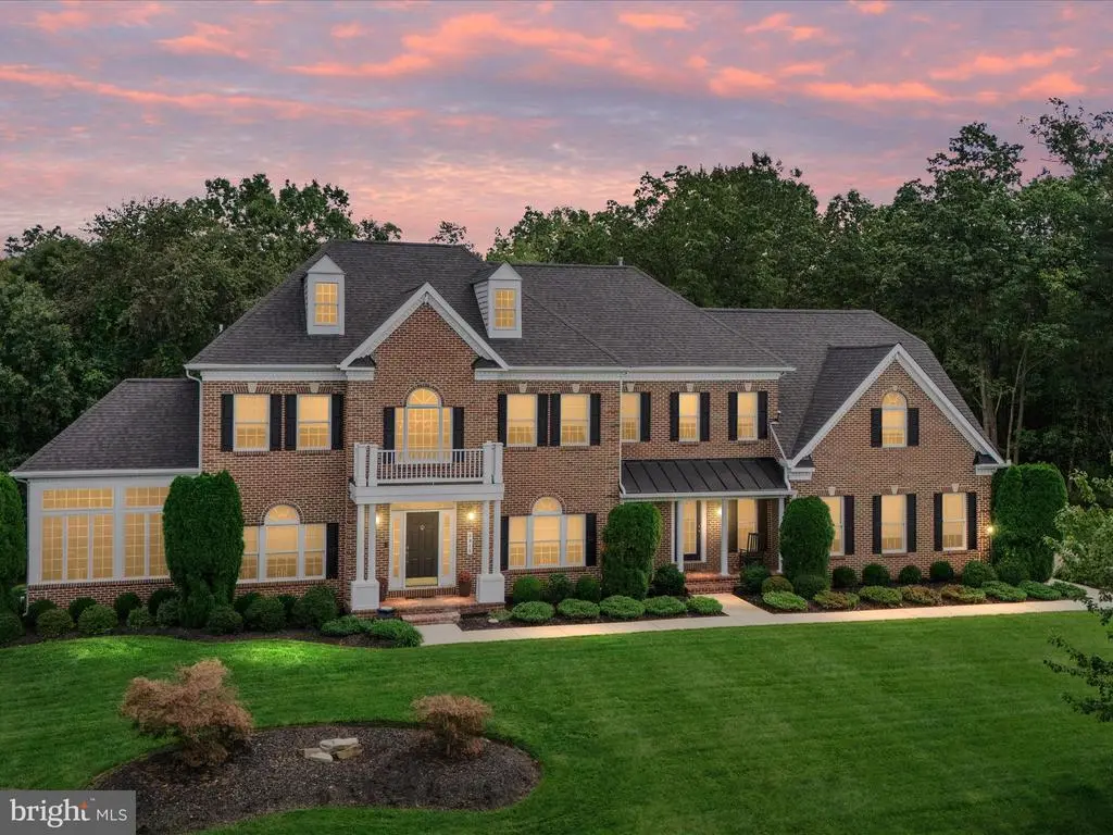 8915 Winged Foot Dr, Pasadena