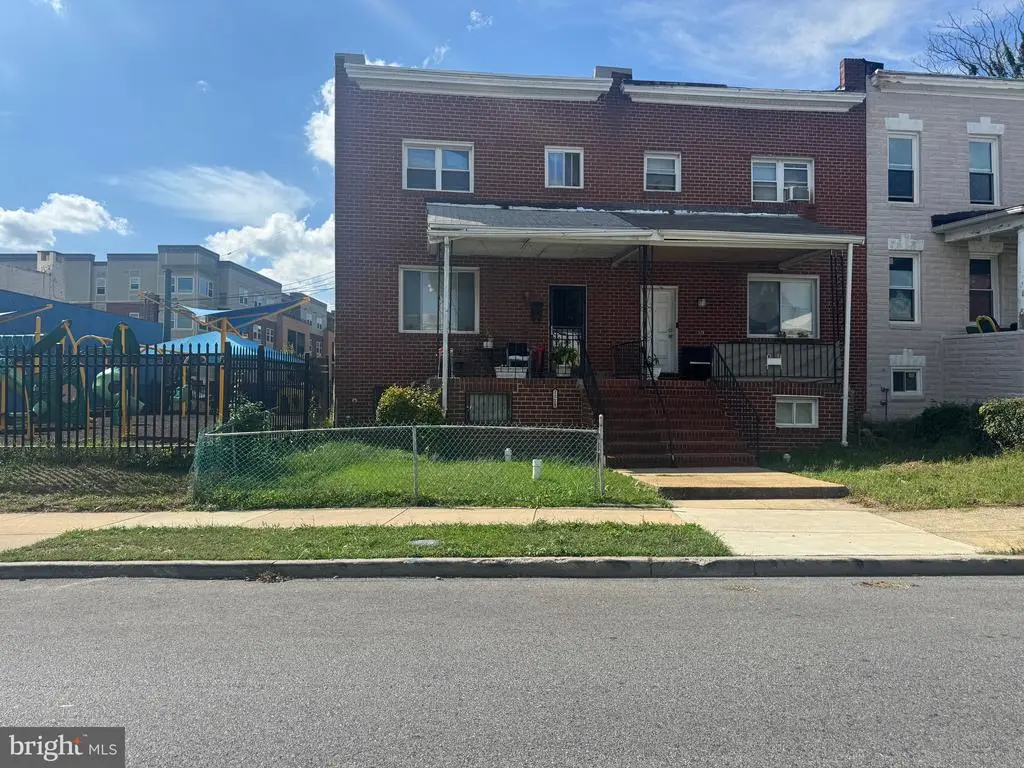 2214 N Monroe St, Baltimore