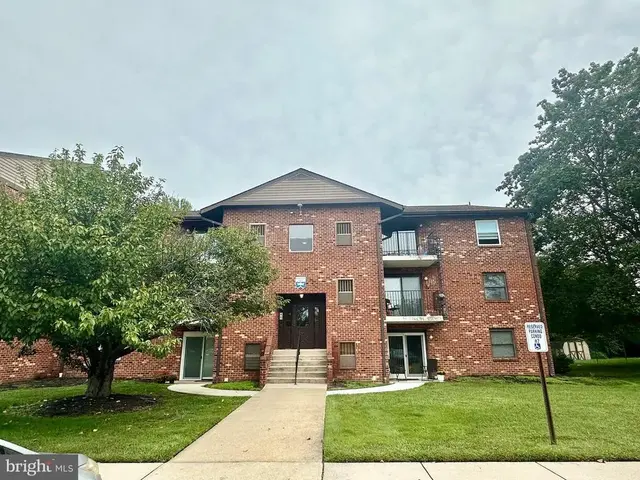 9 Harlech Hall, Dover
