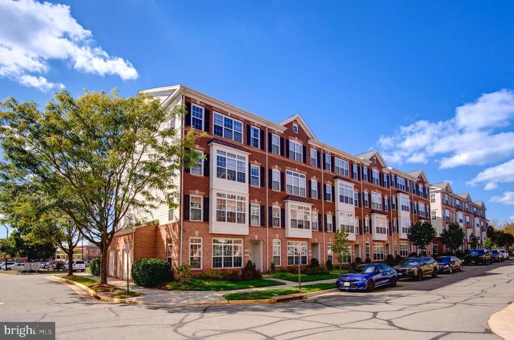 19293 Harlow Sq, LEESBURG