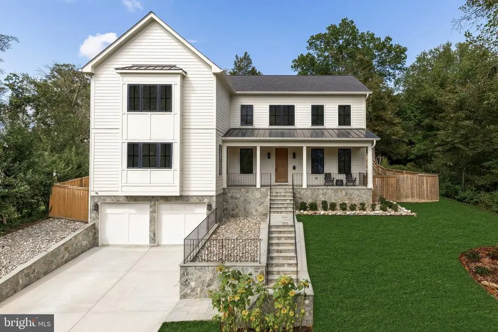 4283 38th St N, ARLINGTON