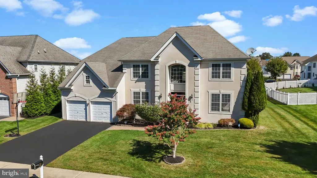 21 Primrose Ln, HUNTINGDON VALLEY