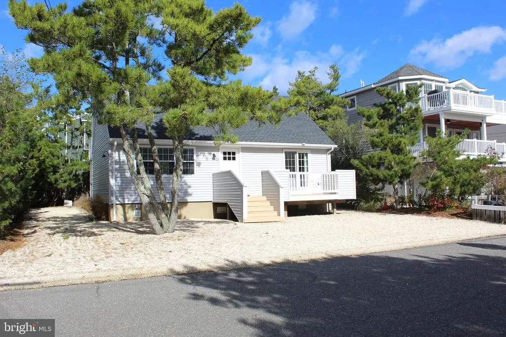 10 Cox Ave, HARVEY CEDARS