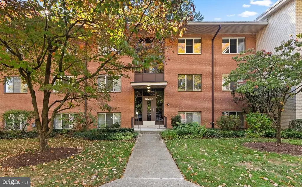 10228 Rockville Pik #10228, Rockville