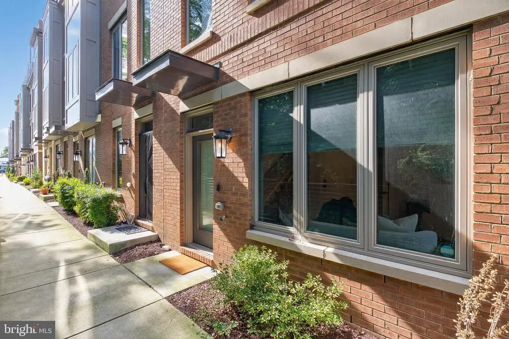 864 Thompson Cres #44, ROCKVILLE