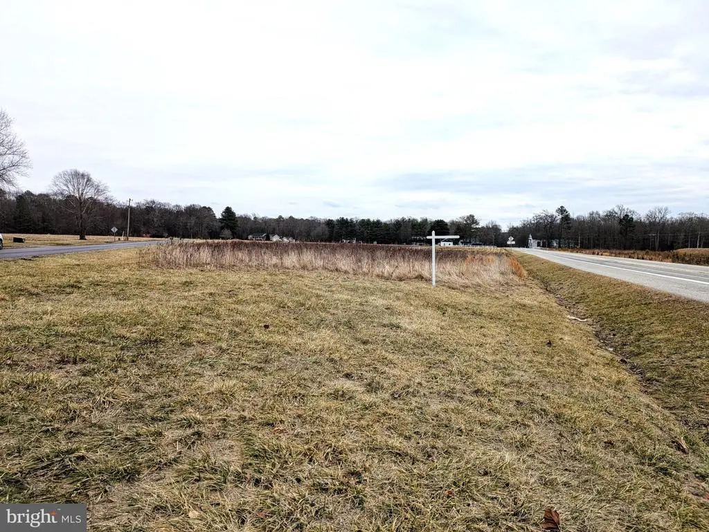 Neighbors Rd, Centreville