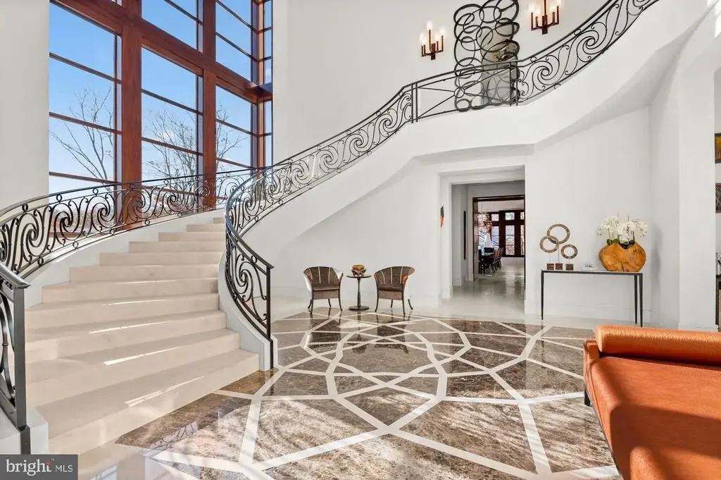 7209 Arrowood Rd, BETHESDA