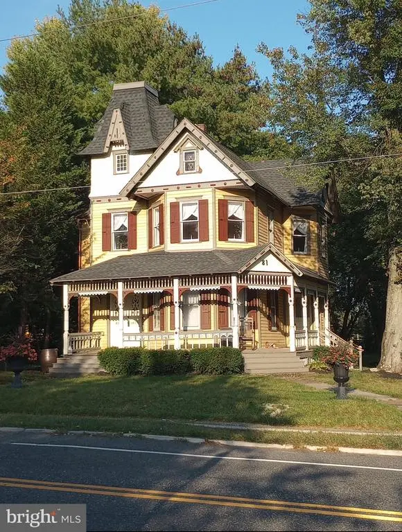 81 N Main St, MULLICA HILL