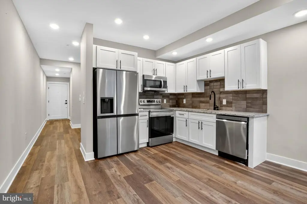 1924 N Front St #204, PHILADELPHIA