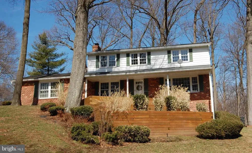 10336 Burnside Dr, Ellicott City