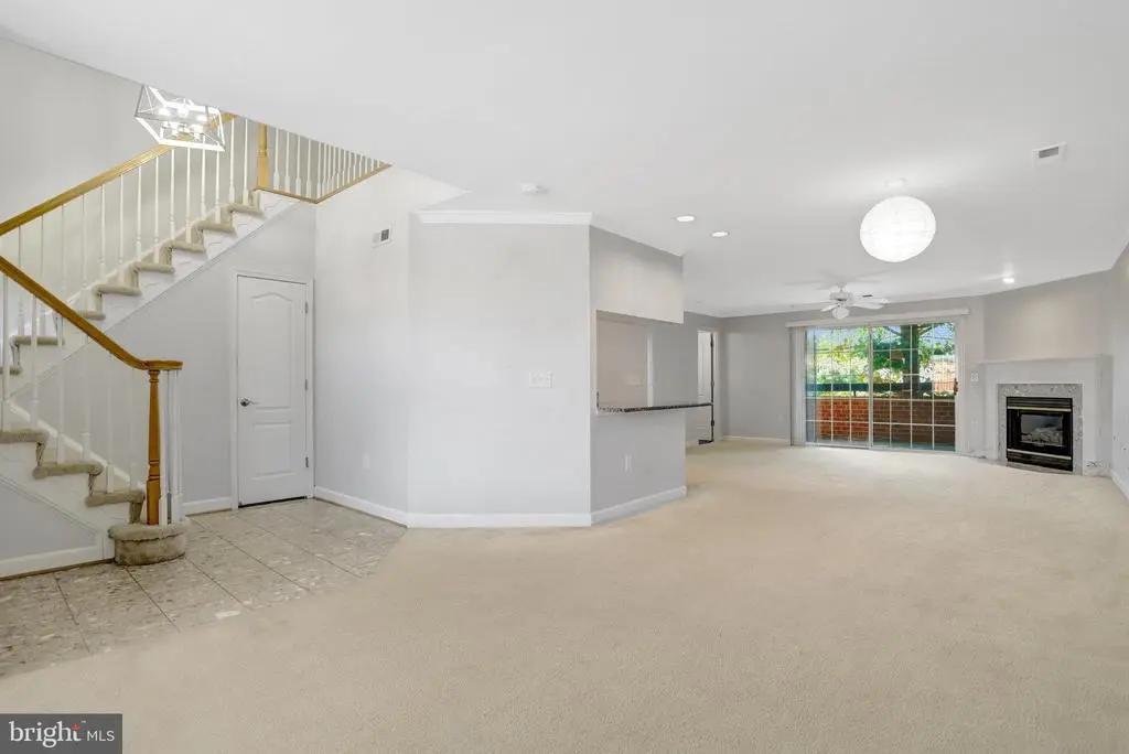 6924 Fairfax Dr #322, ARLINGTON