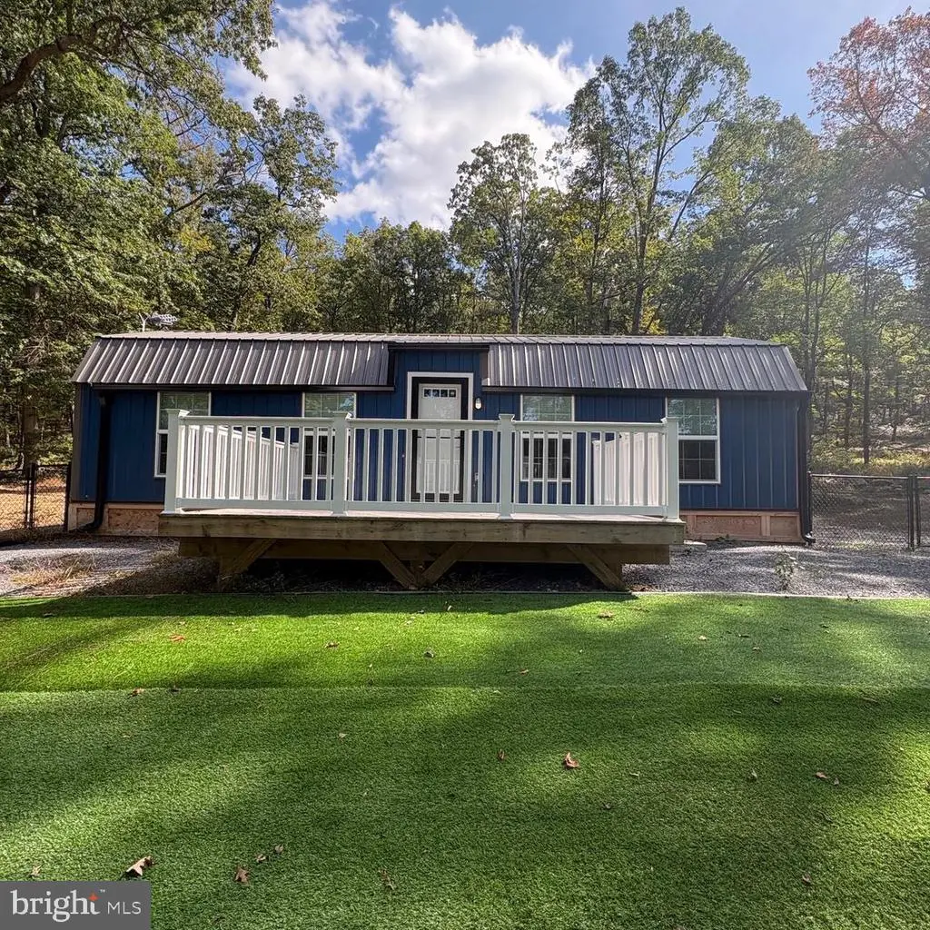 699 Hoover Young Drive, CAPON BRIDGE