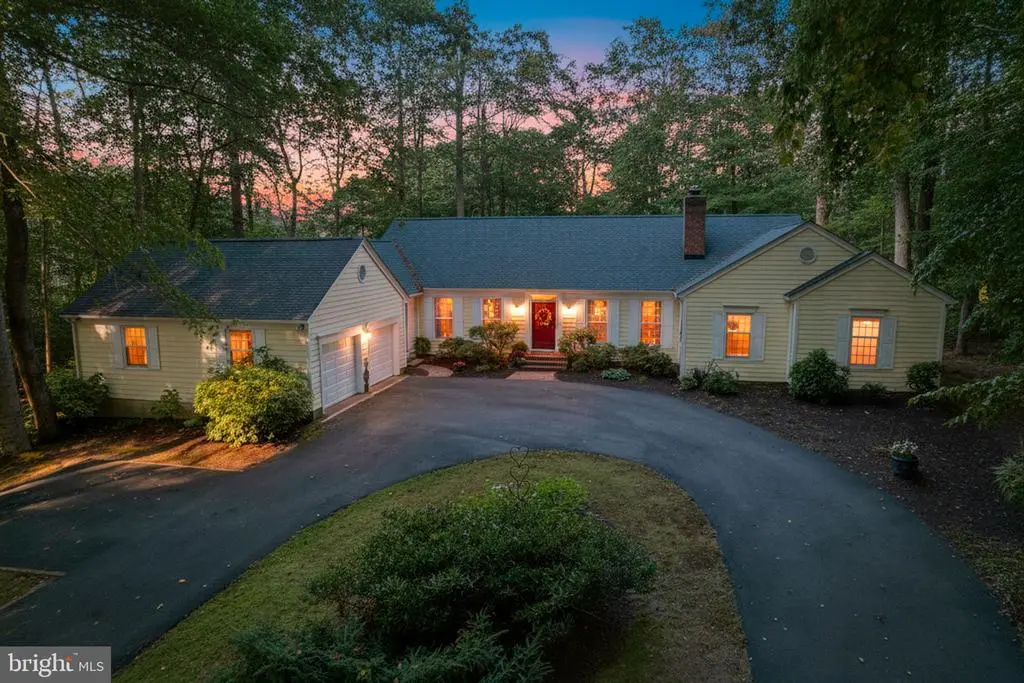 10 Augusta Ct, DOVER