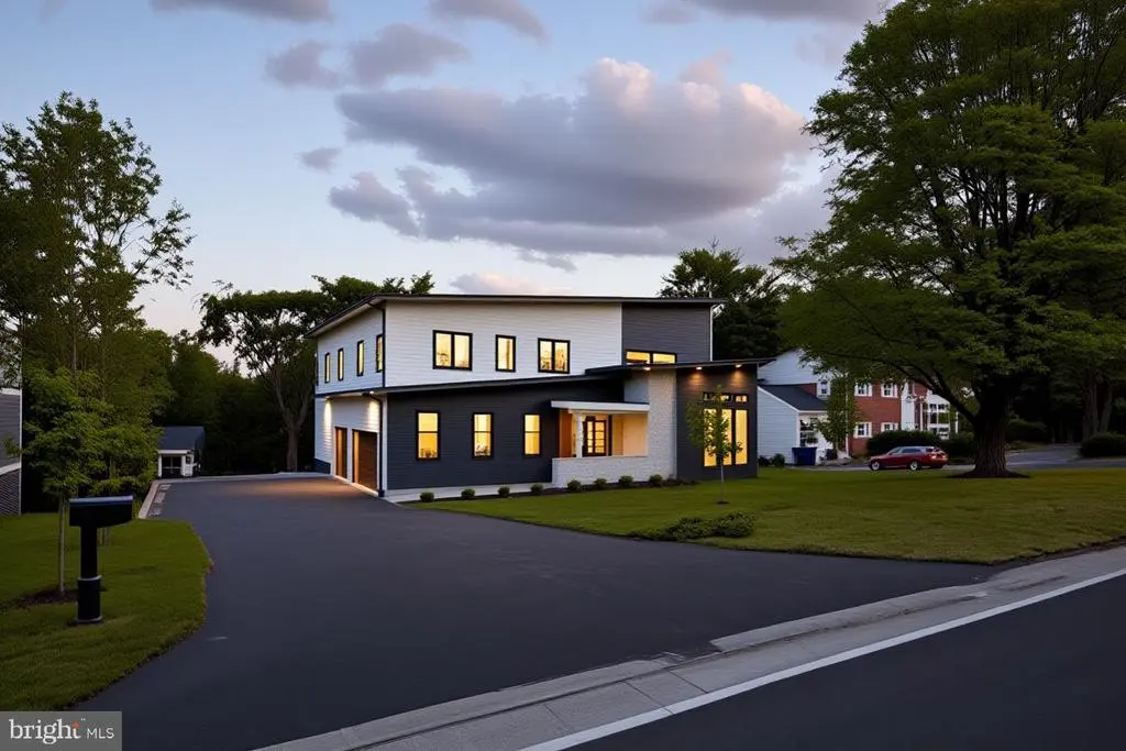 1052 Balls Hill Rd, MCLEAN