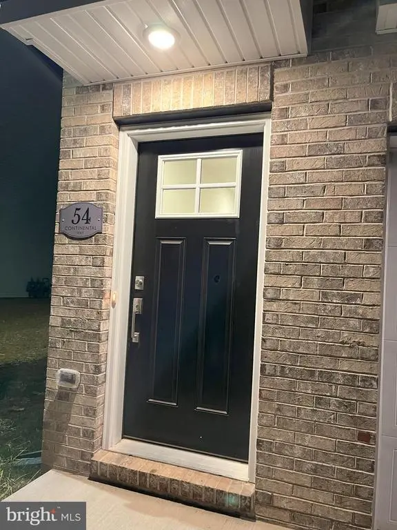 54 Continental Way, BRIDGEPORT