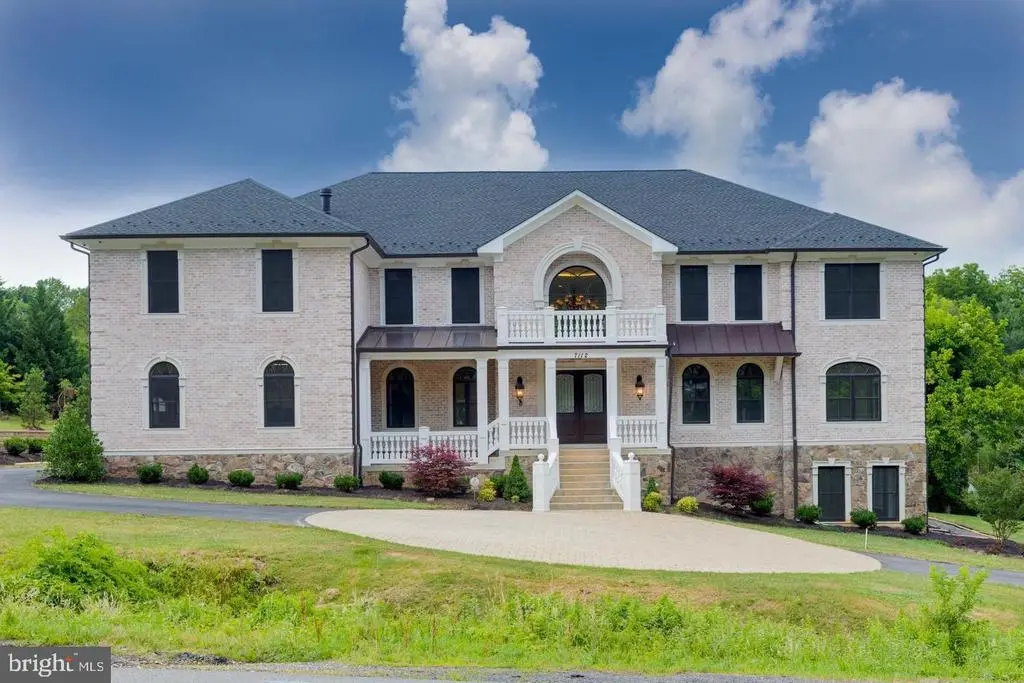 7112 Georgetown Pike, MCLEAN