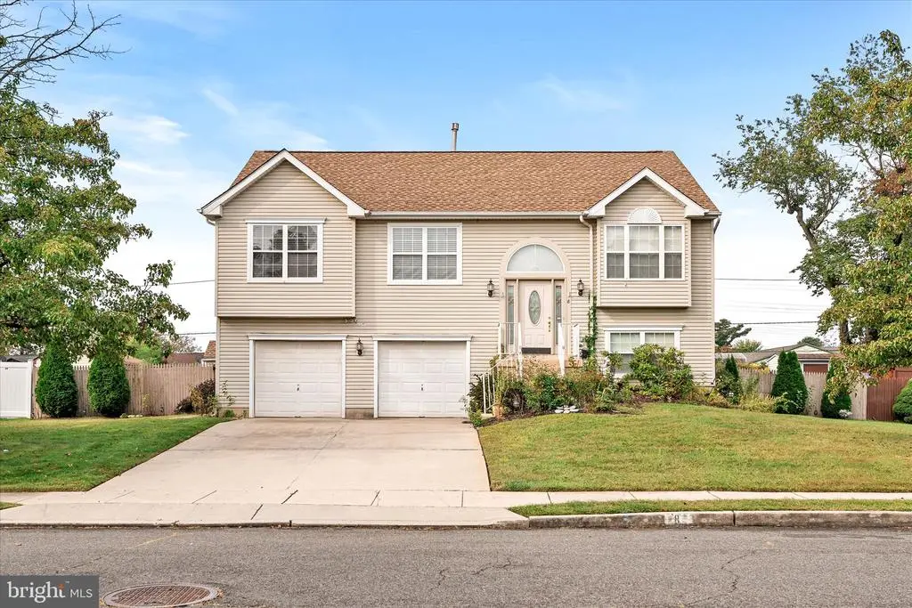 8 Thorn Briar Ln, BURLINGTON