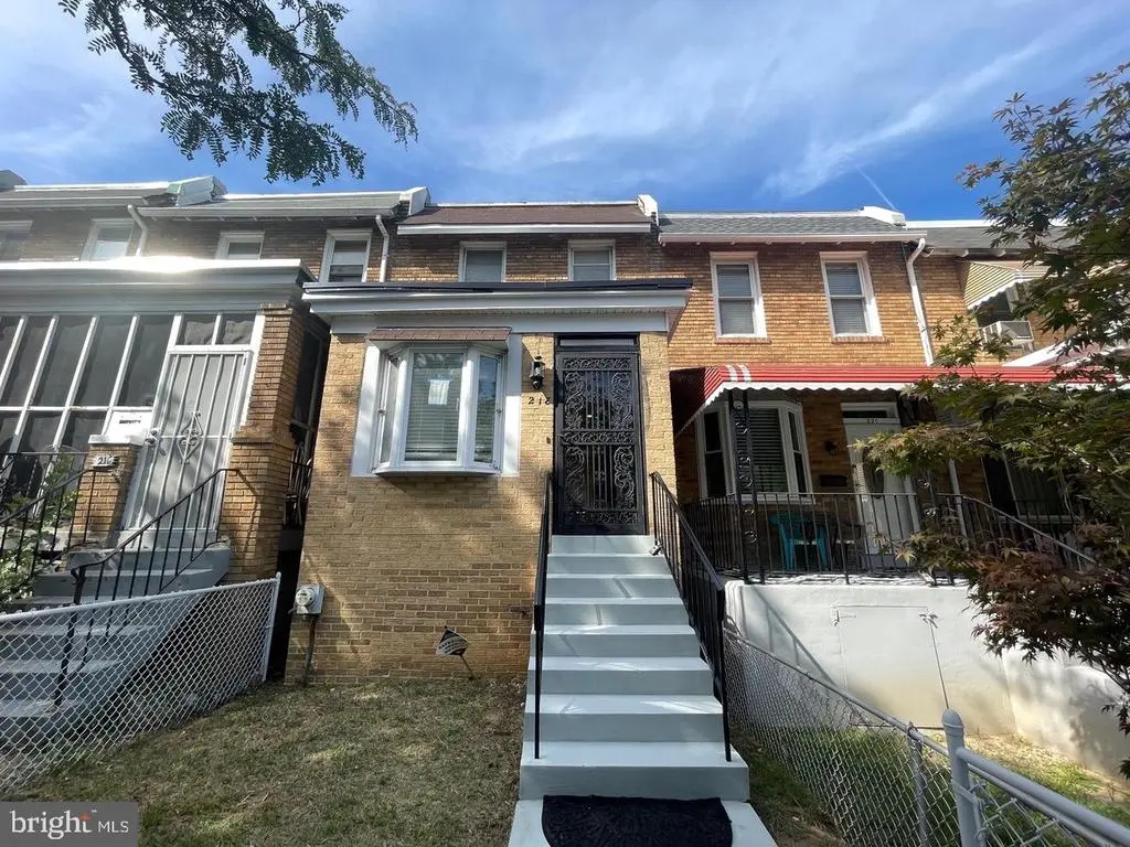 218 Bryant St Ne, WASHINGTON