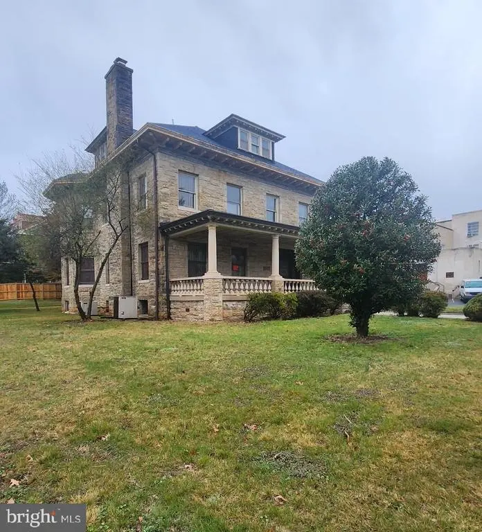 4600 16th St Nw, WASHINGTON