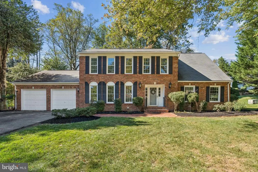 1172 Foxhound Ct, MCLEAN