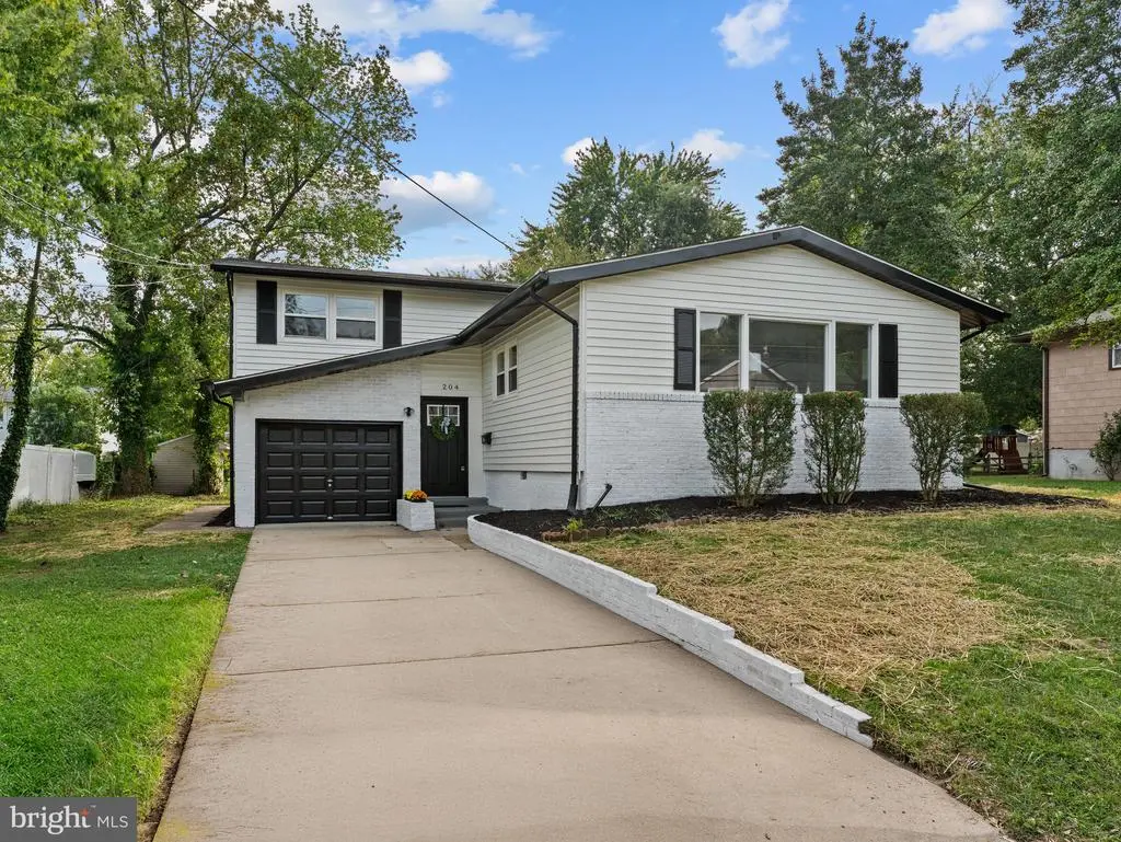 204 Belle Arbor Dr, CHERRY HILL